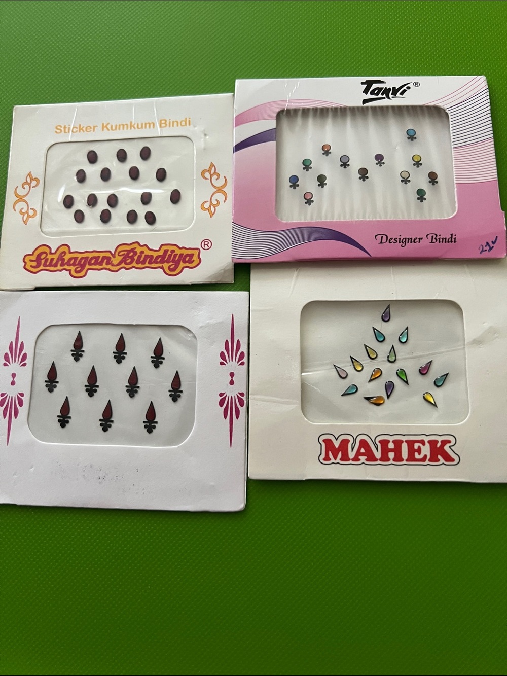 Multiples Multicolor Self-Adhesive Designer Bindis